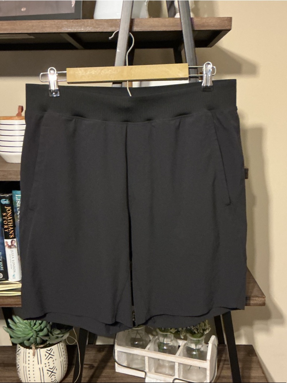 Lululemon In Mind Short Size L Black
